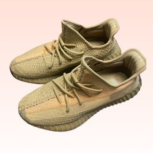 YEEZY BOOST 350 V2
"Sand Taupe"